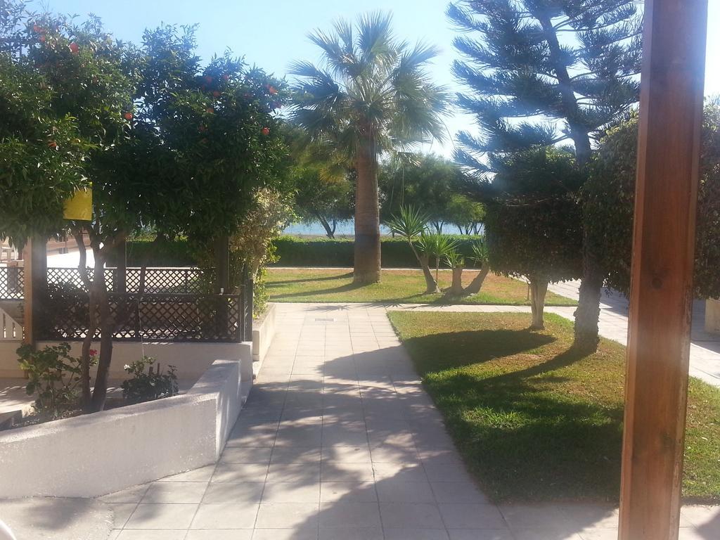 Kermia Beach Apartment Larnaca Camera foto