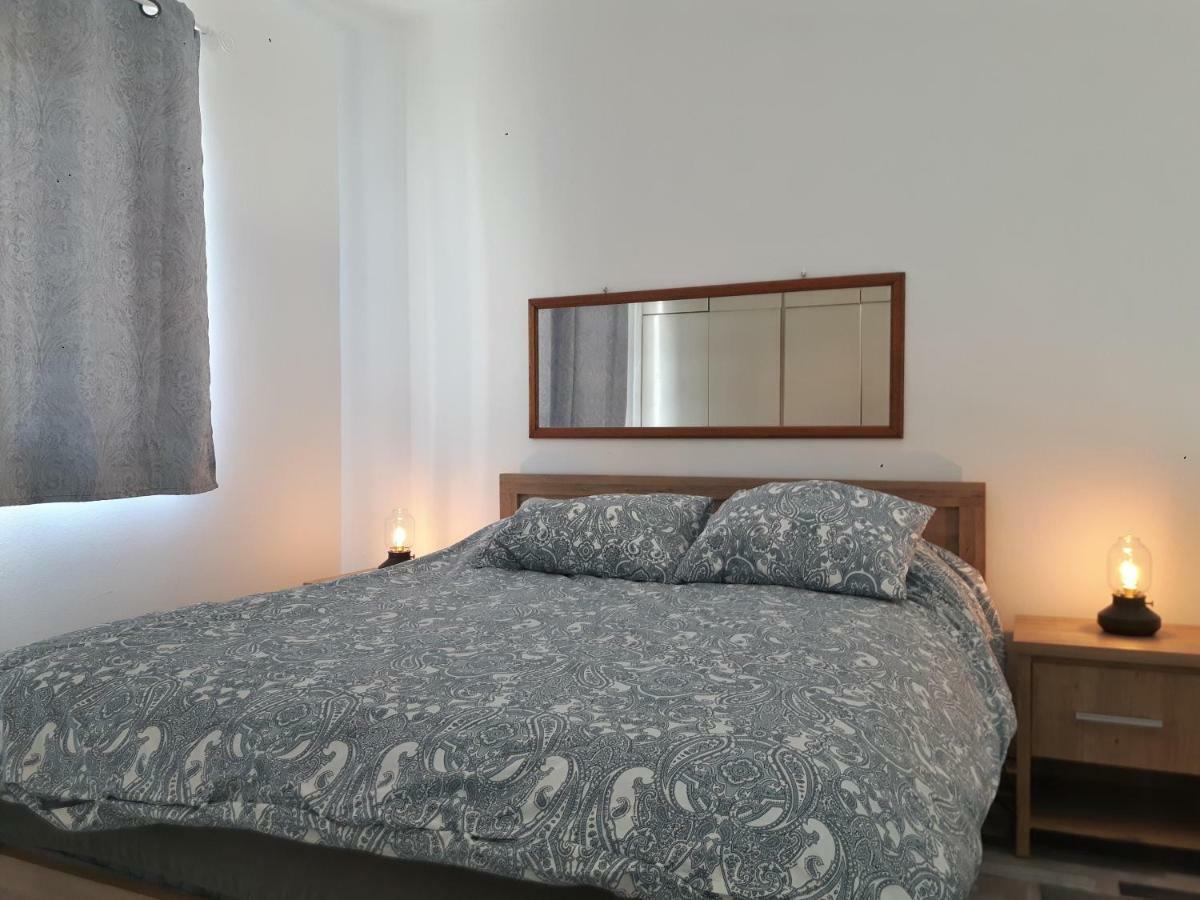 Kermia Beach Apartment Larnaca Esterno foto